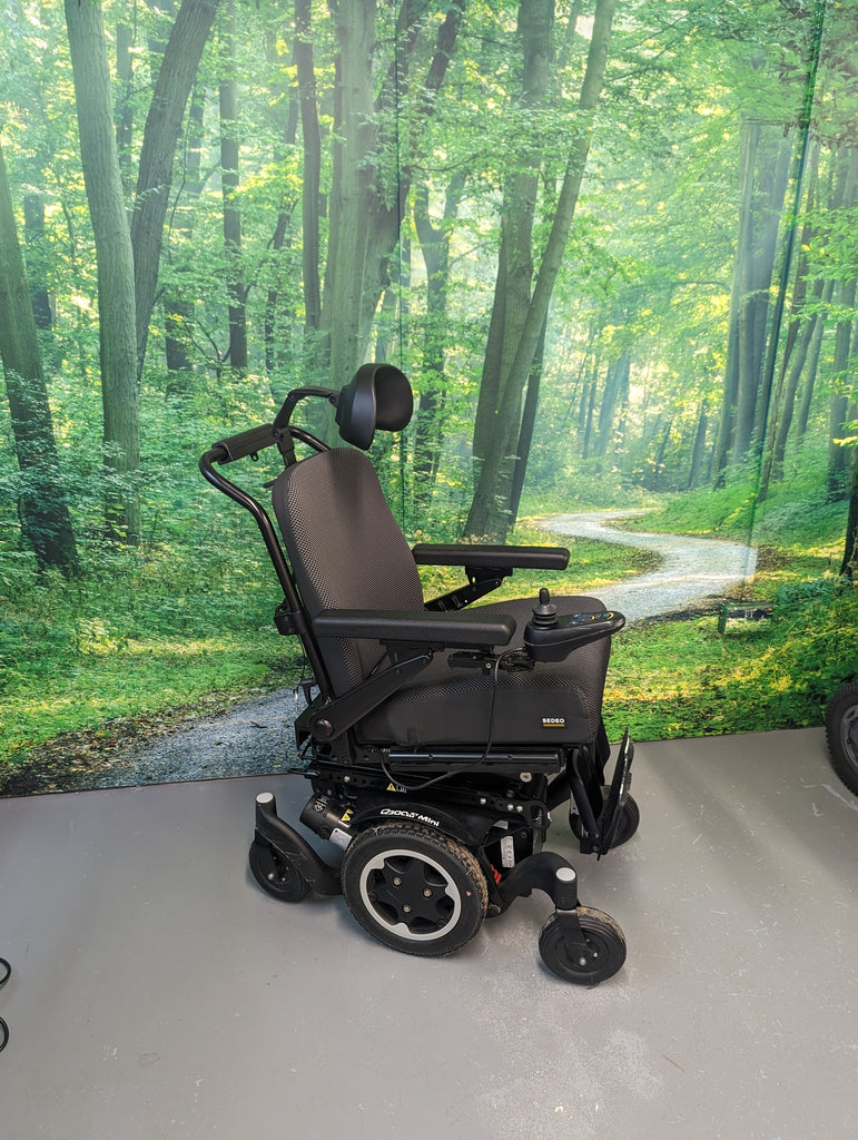 Quickie Q300M Mini Electric Wheelchair Preowned